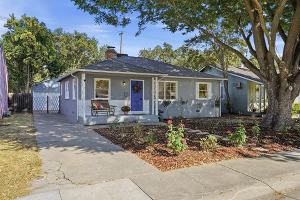 1135 DARNEL WAY