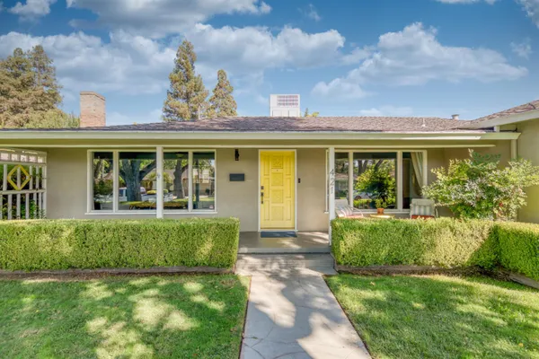 421 BONITA AVE