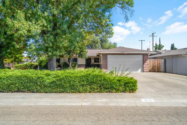 7642 SAYBROOK DR