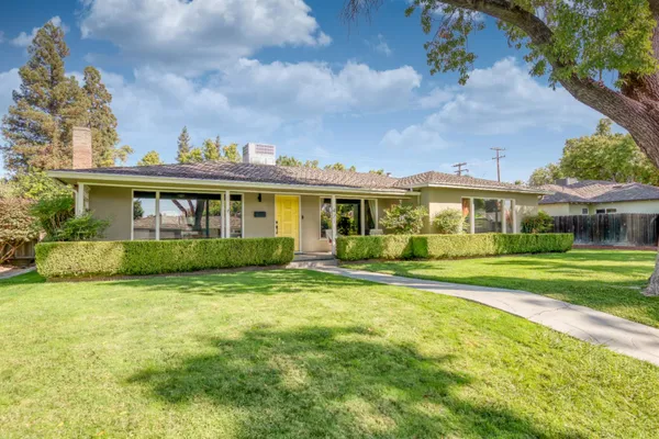 421 BONITA AVE