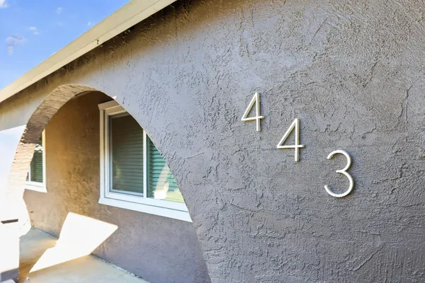 443 ABBEY PL