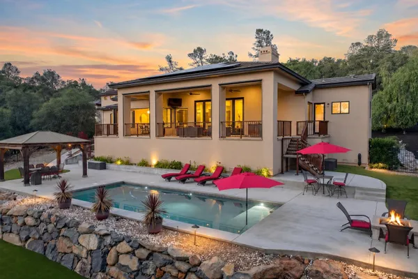 23310 DARKHORSE DR