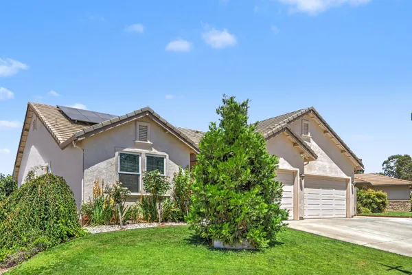 327 MANOR DR
