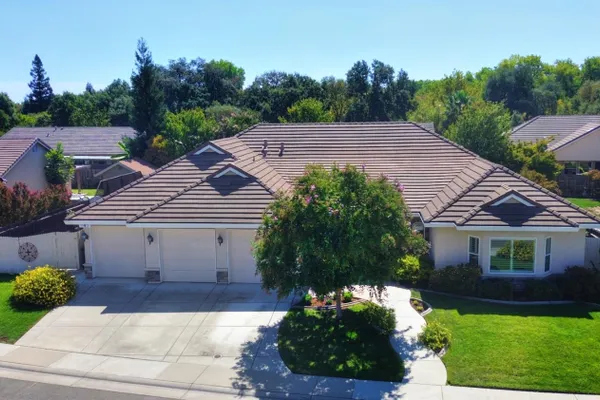 950 CHISHOLM TRL