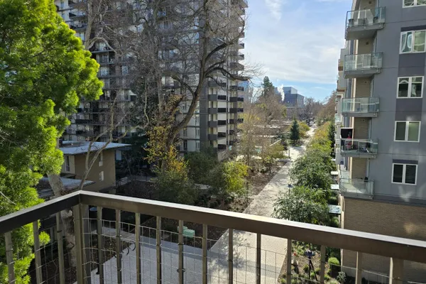 500 N ST 504