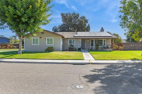1422 SILVA AVE