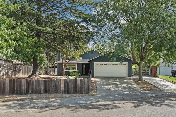 851 STETSON WAY