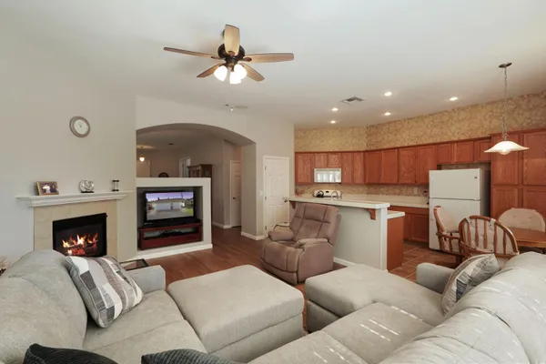 9554 HARVEST GOLD CT