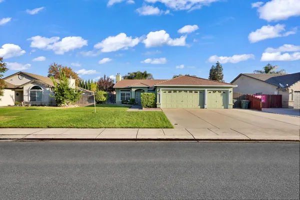 7413 MORGAN LYNN LN