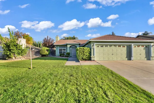 7413 MORGAN LYNN LN