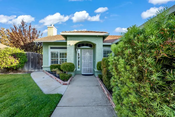 7413 MORGAN LYNN LN