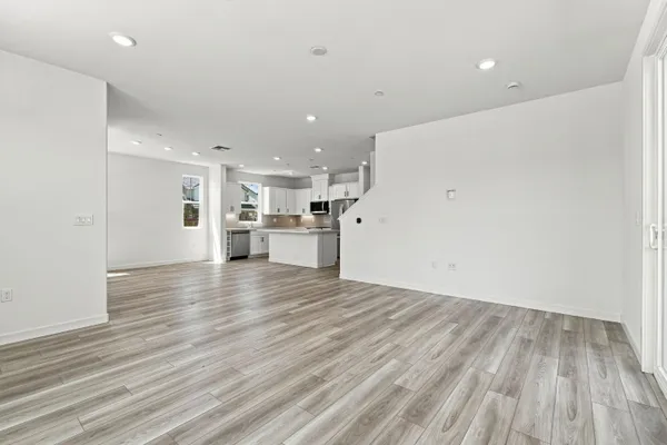 1055 GINKGO CIR
