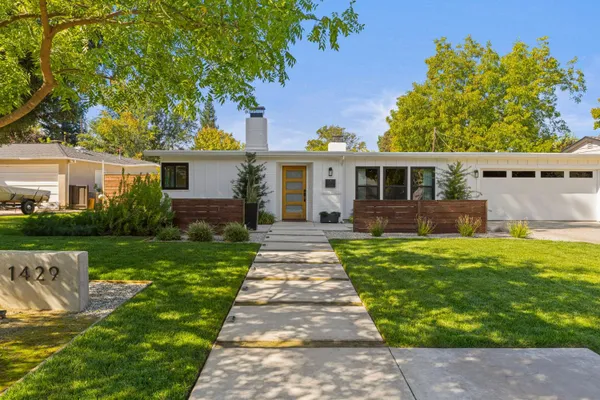 1429 EL NIDO WAY