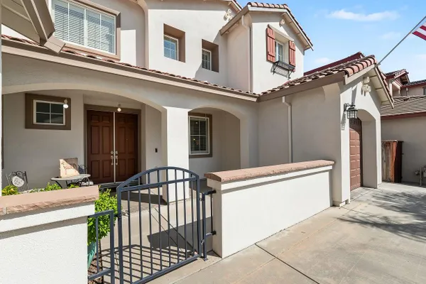 561 FRESIAN DR