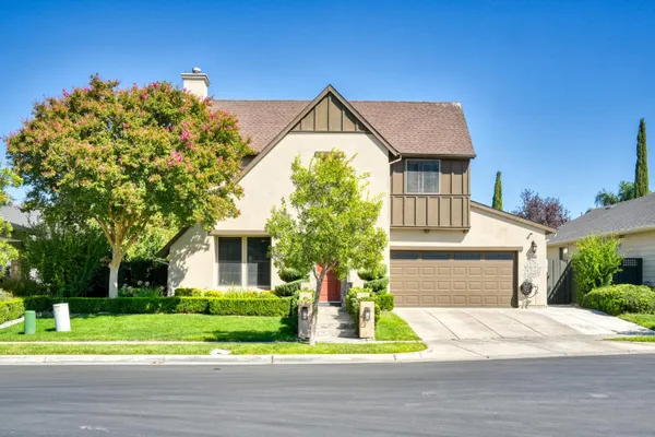 1322 COTTAGE GROVE CT