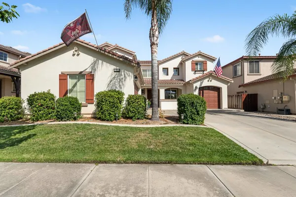 561 FRESIAN DR