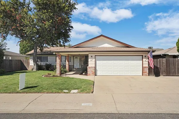 303 VINEYARD DR