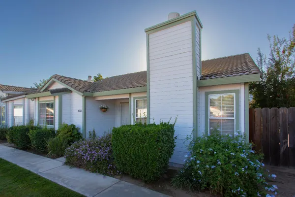 2653 PARKLANE