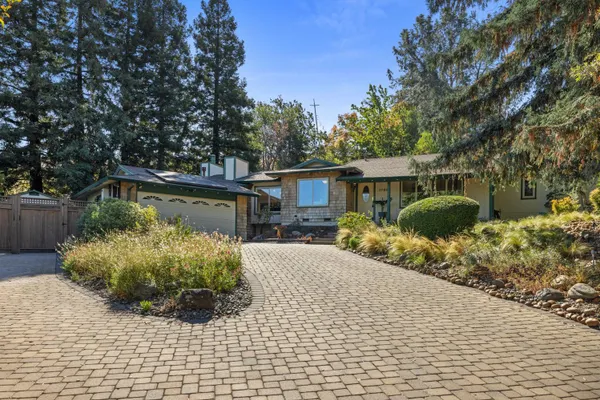 3789 NORTHRIDGE DR