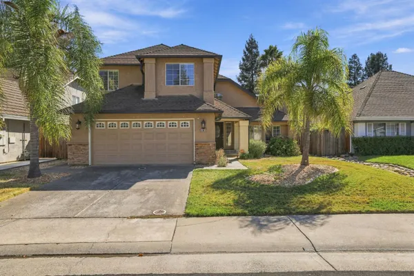 6012 LAGUNA PARK DR