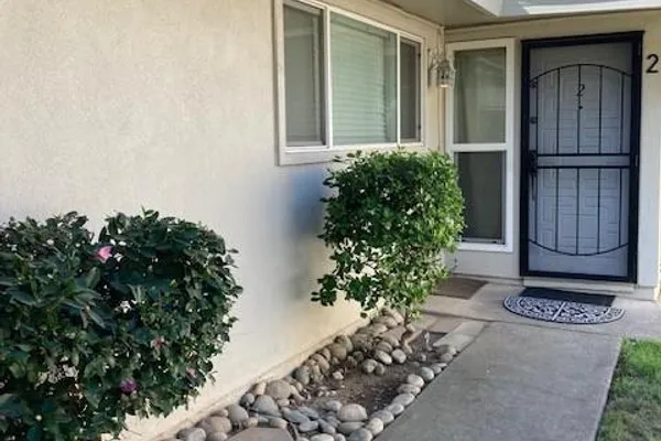 6245 CAVAN DR 2