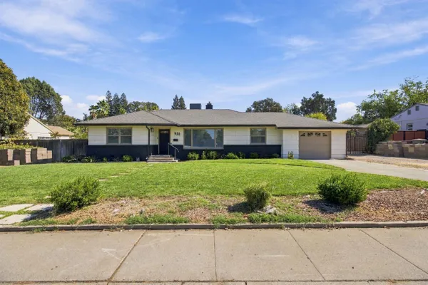 970 WATT AVE