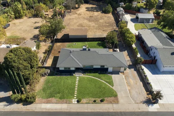 970 WATT AVE