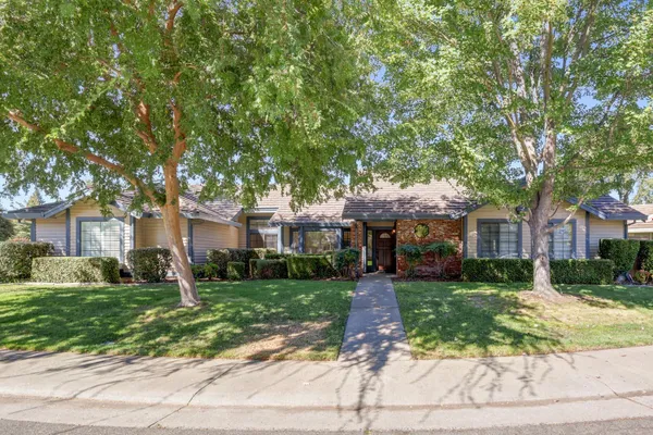 2208 COLD STREAM CT