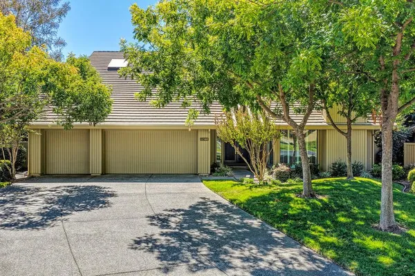 11380 HUNTINGTON VILLAGE LN