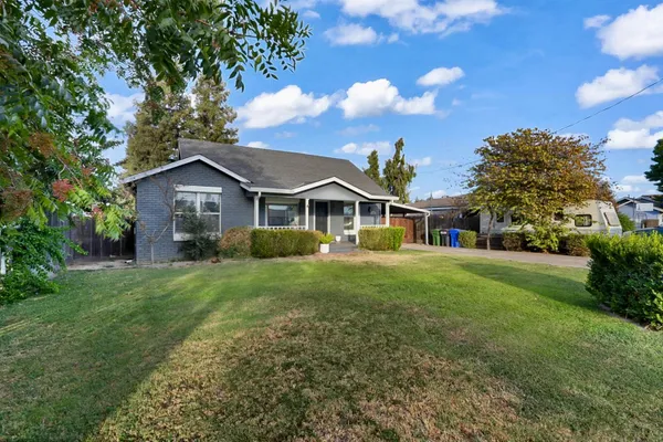 3308 FRESNO ST