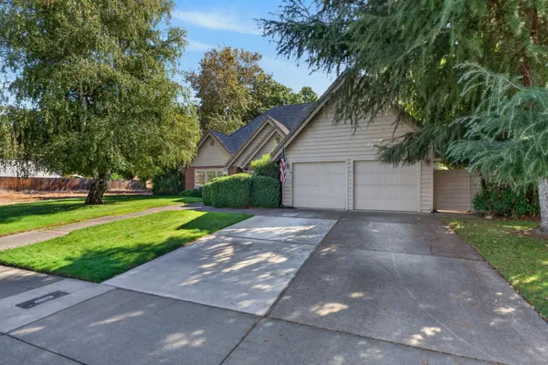7787 DUTRA BEND DR