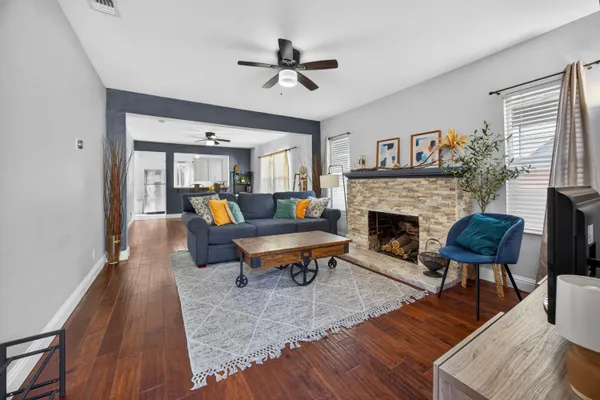 2310 32ND ST