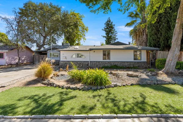 7452 MORNINGSIDE WAY