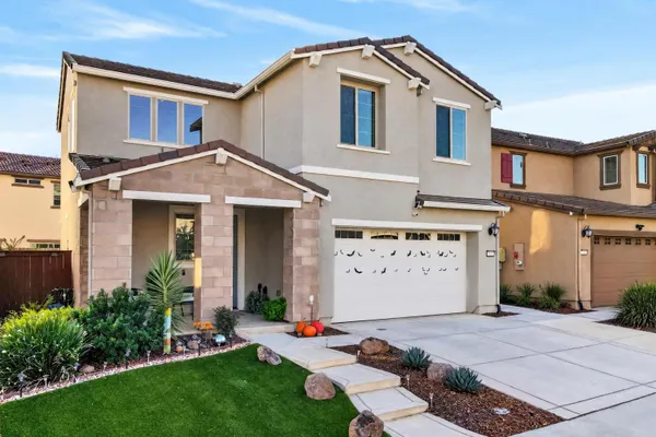 3812 IVAN WAY