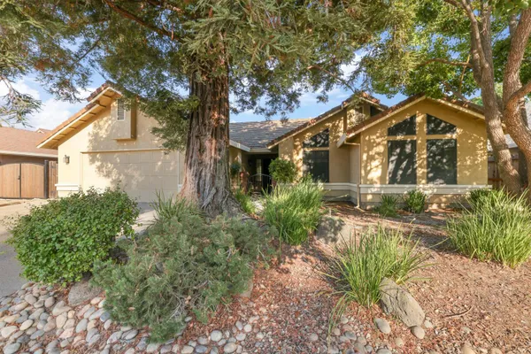 442 EVERGREEN DR