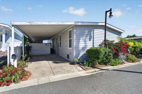 125 OXBOW MARINA DR