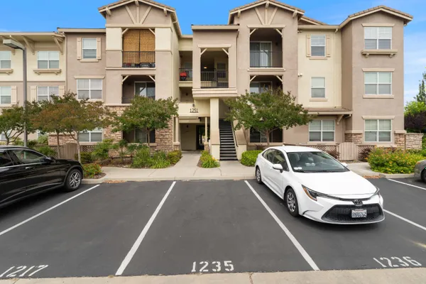 1251 WHITNEY RANCH PKWY 1236
