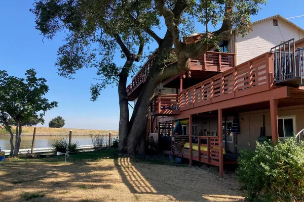 1848 ANCHOR DR