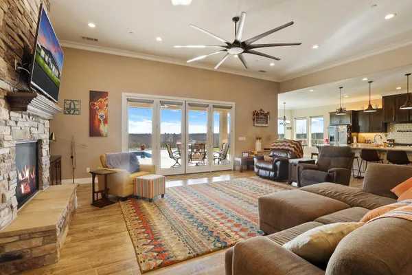 10393 BRADBURY RD