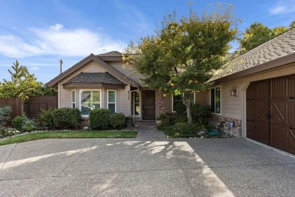 8714 PATHFINDER CT