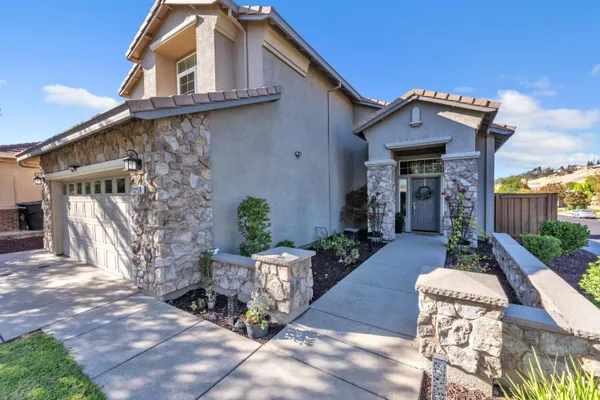 2258 CATTLE DR