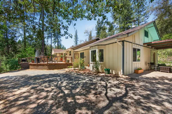 5131 HACKOMILLER RD