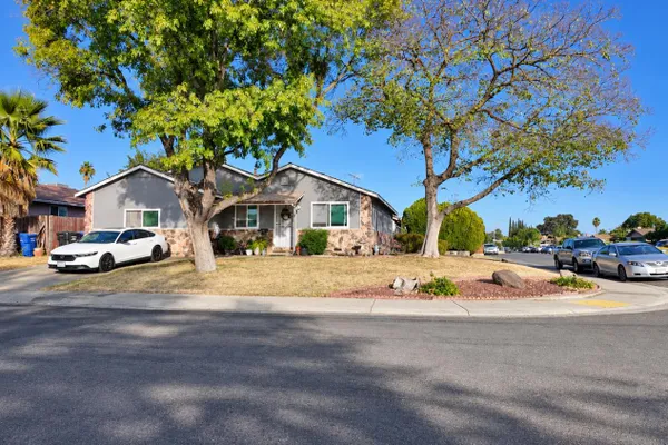 7391 HAYWARD DR