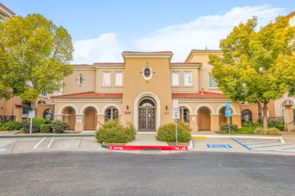 3385 DUBLIN BLVD 426