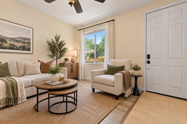 1902 ESPLANADE CIR