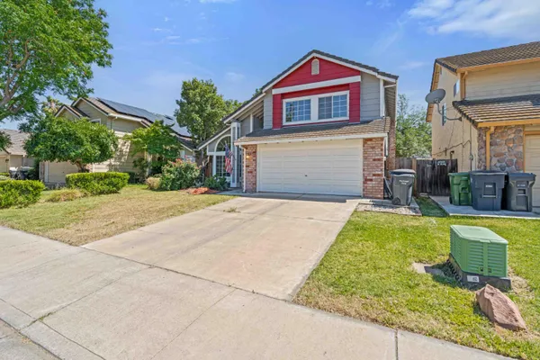 132 HENRY CT