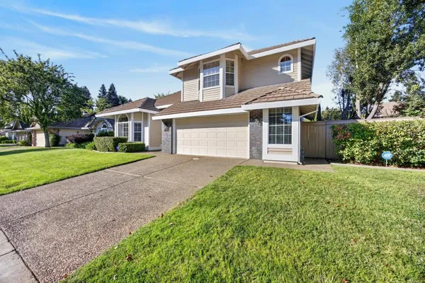11916 PROSPECT HILL DR