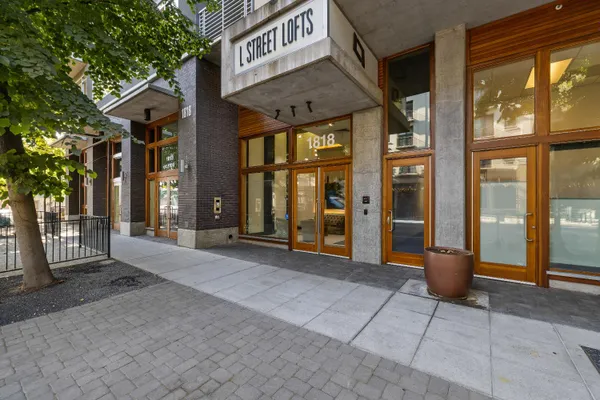 1818 L ST 407