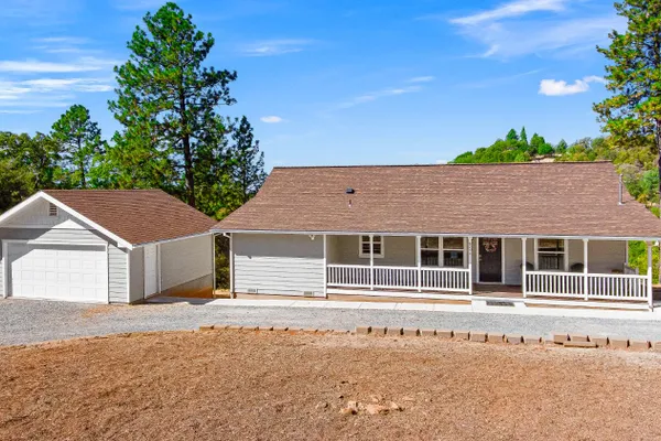 6244 PIKES PEAK CIR