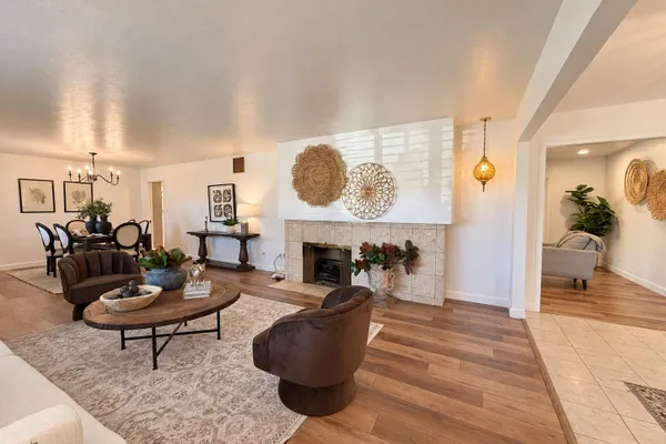 44098 COUNTRY CLUB DR